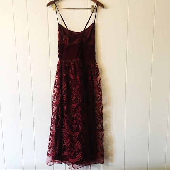 Max Studio Cranberry Velvet & Lace Dress. Size 10 - Picture 2 of 8